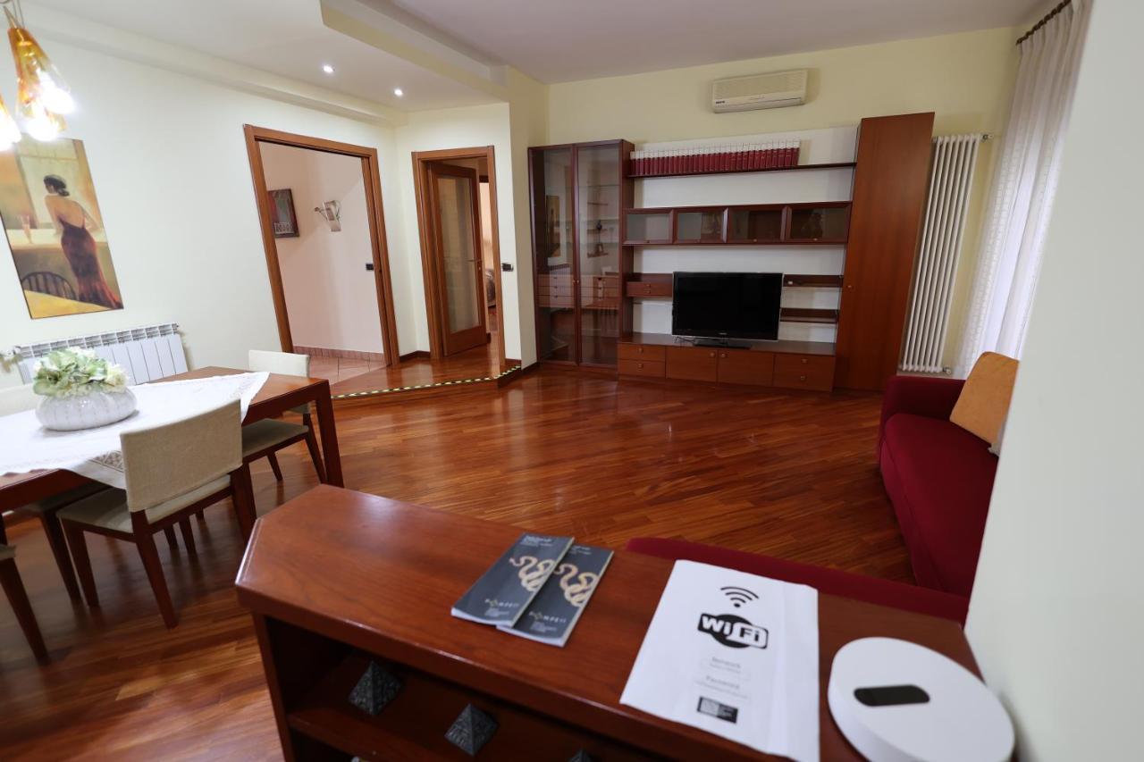 Casa Diocleziano Apartment Наполи Екстериор снимка