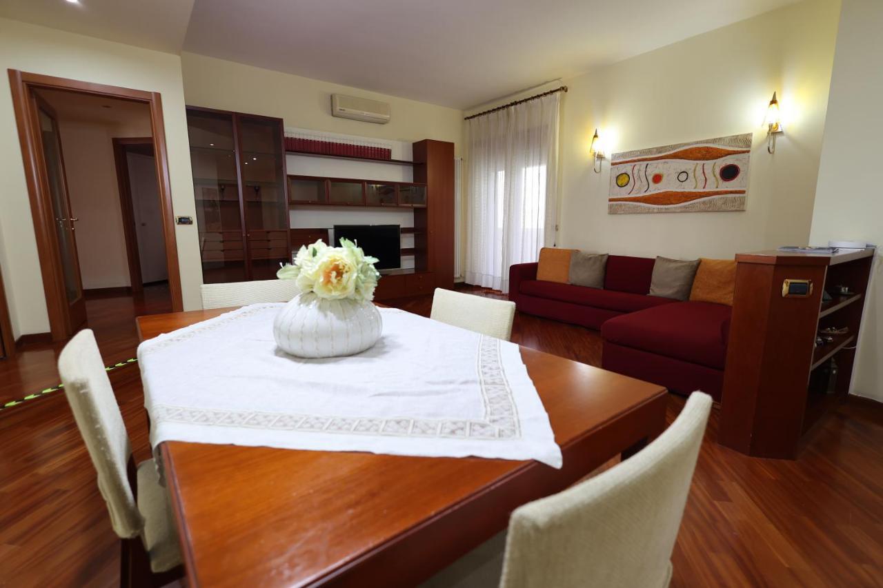 Casa Diocleziano Apartment Наполи Екстериор снимка