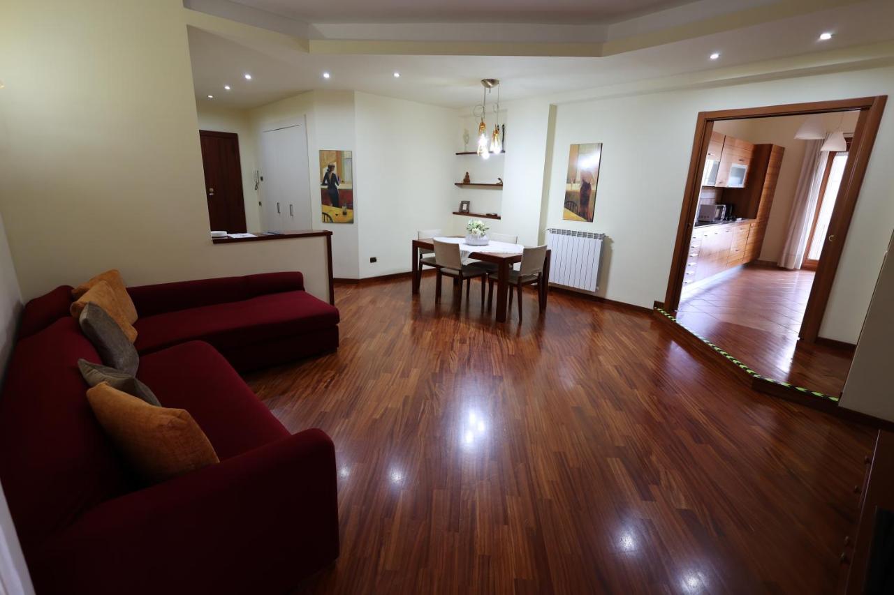 Casa Diocleziano Apartment Наполи Екстериор снимка